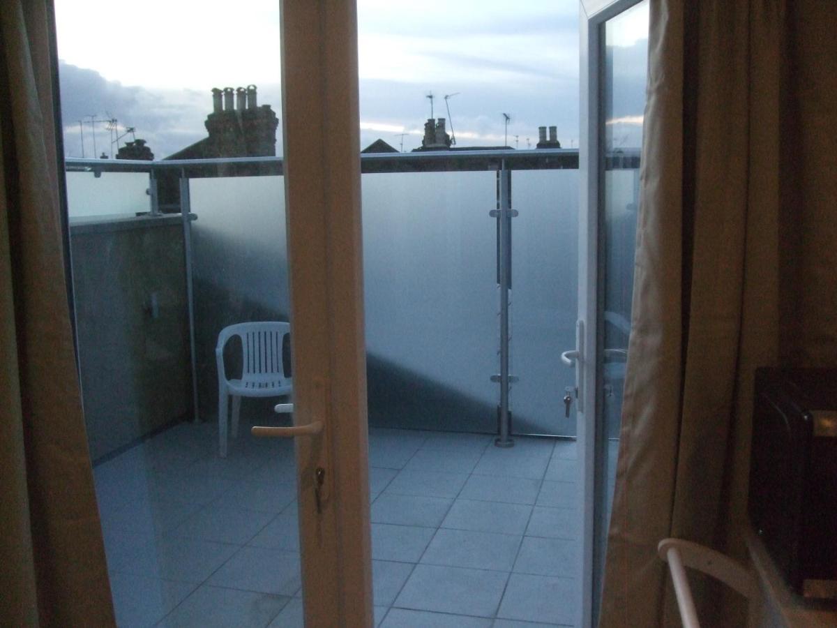 Fulham Bnb London Luaran gambar